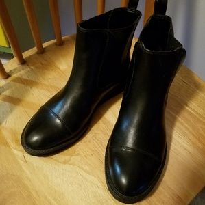 New and never worn black booties